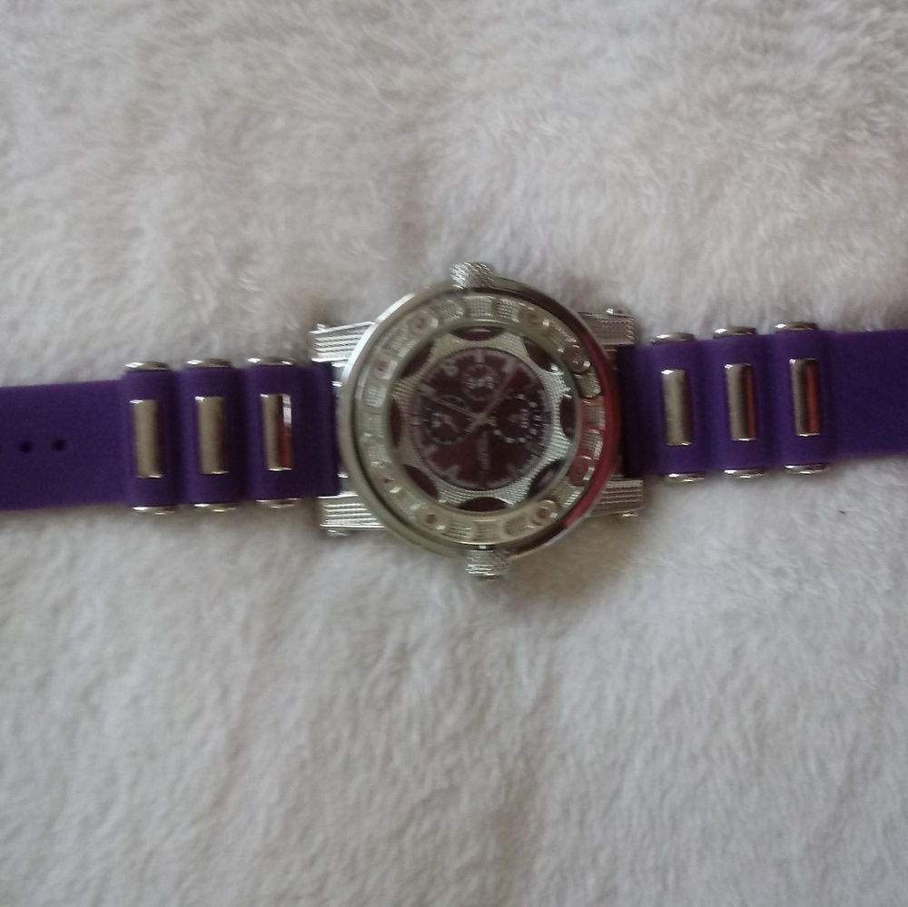 Watch - Picture 3 of 4